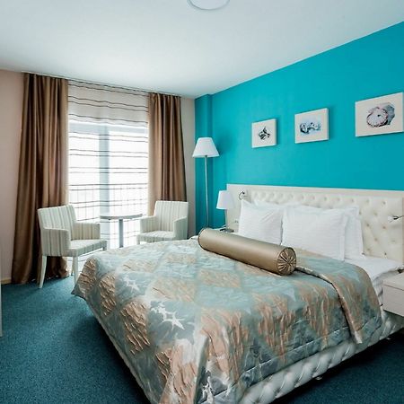 Aqua-Minsk Hotel Екстер'єр фото