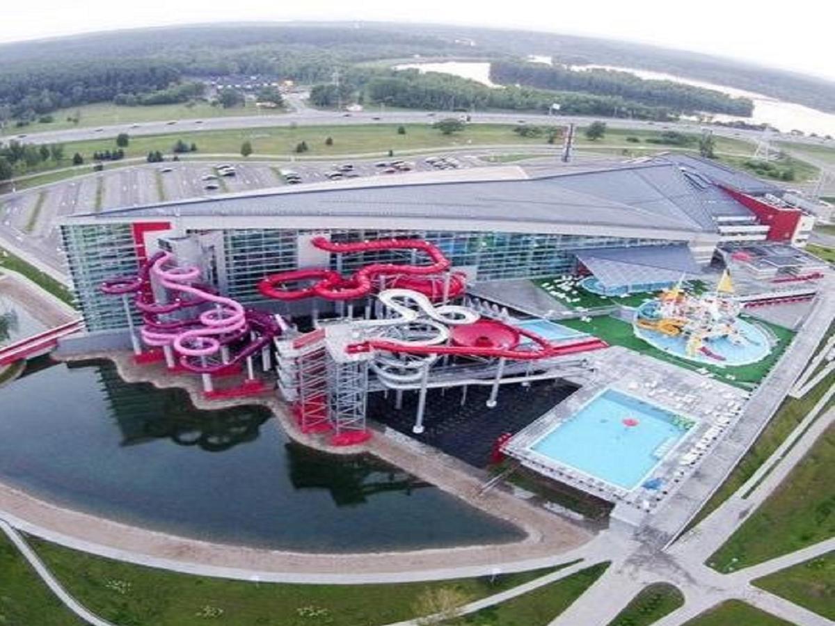 Aqua-Minsk Hotel Екстер'єр фото