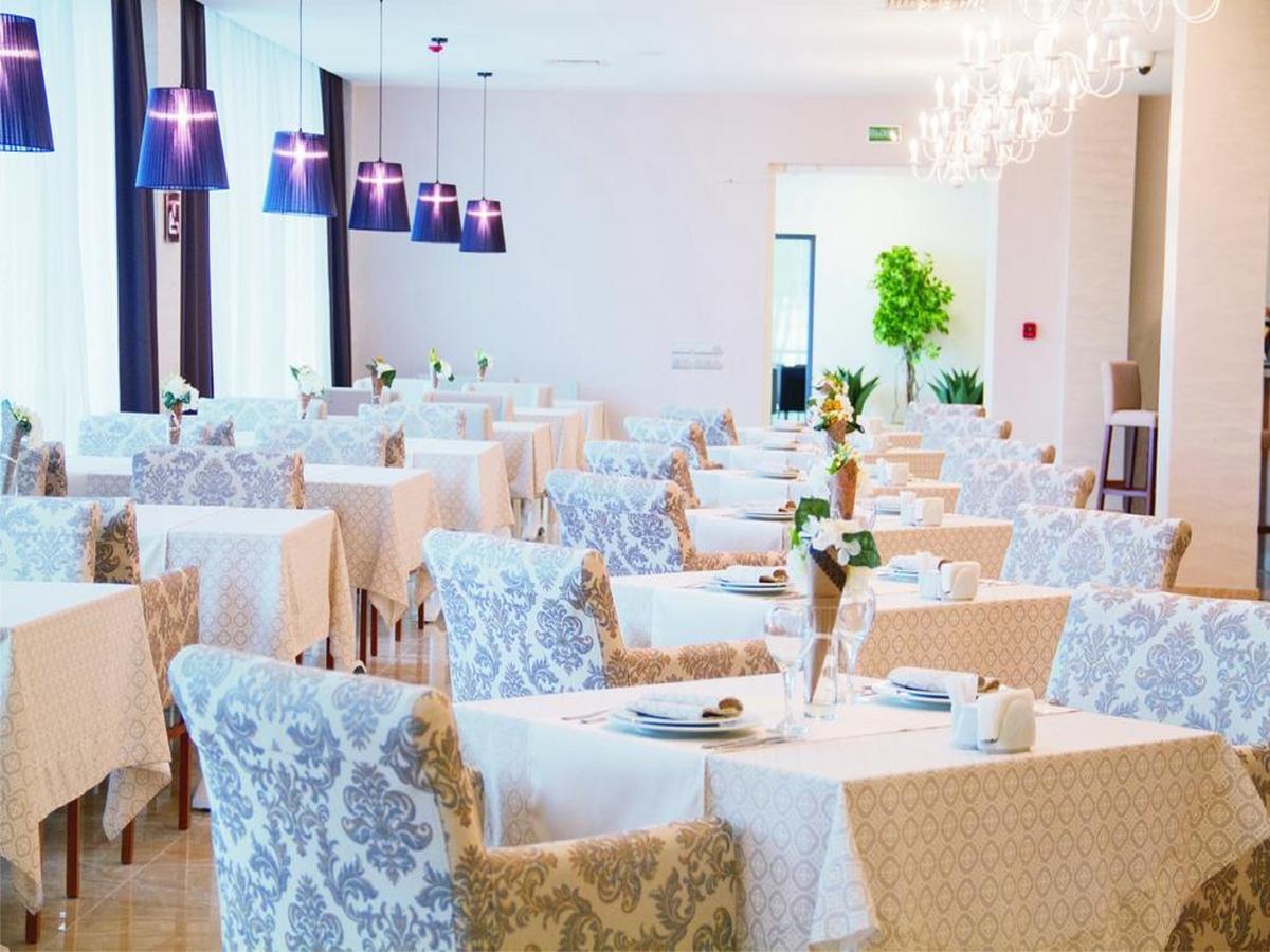 Aqua-Minsk Hotel Екстер'єр фото