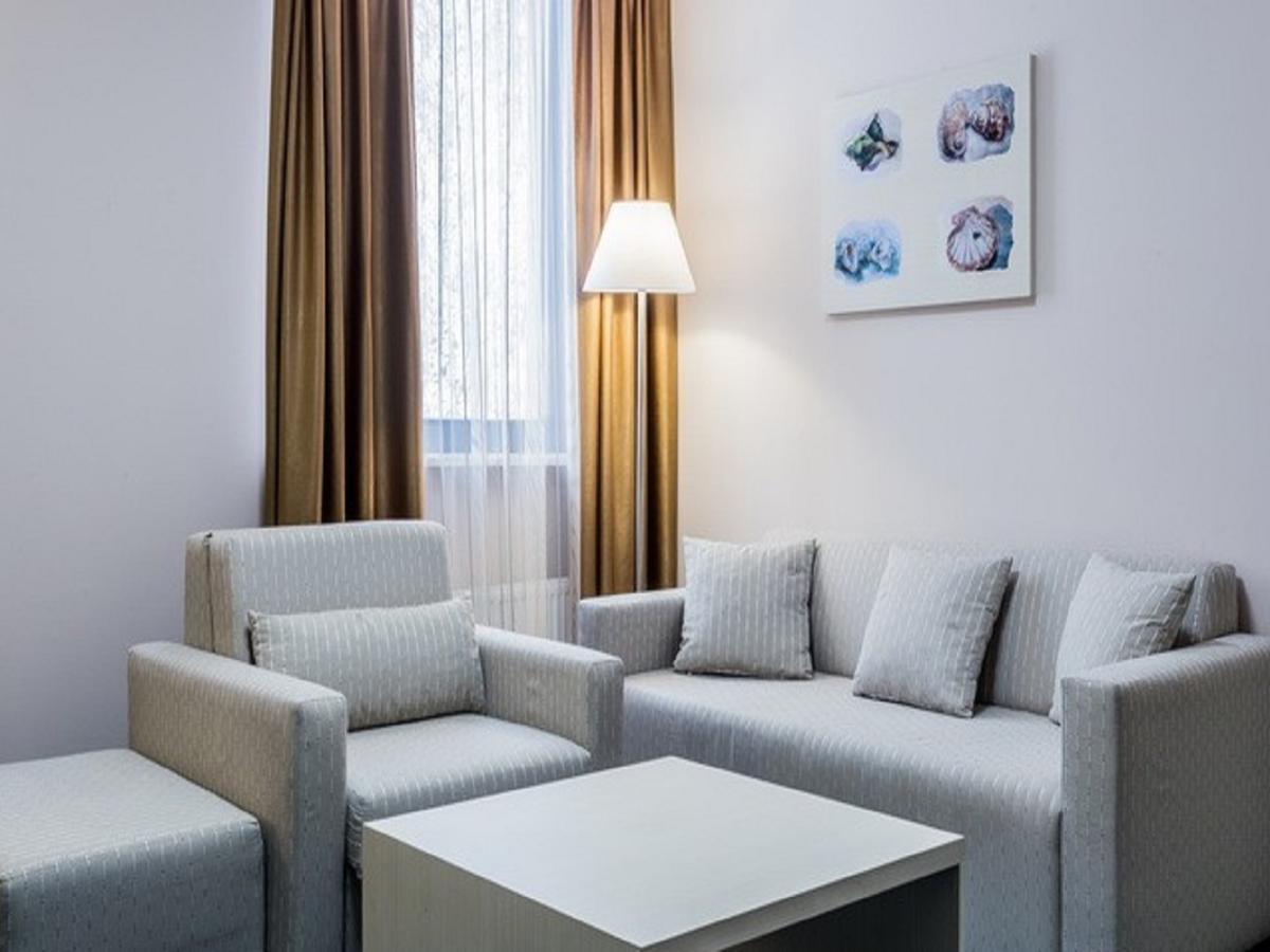 Aqua-Minsk Hotel Екстер'єр фото