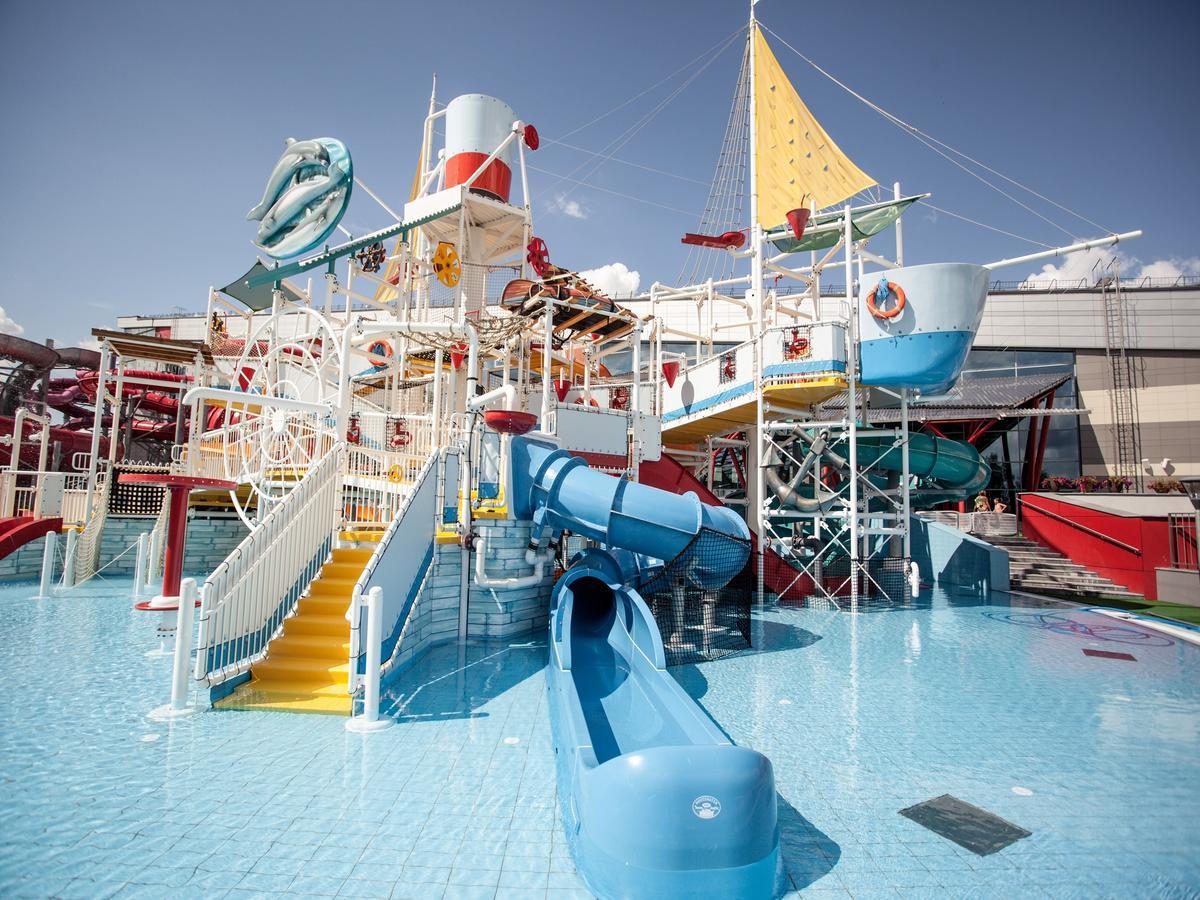 Aqua-Minsk Hotel Екстер'єр фото